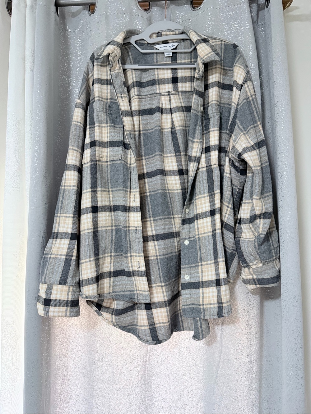 Old Navy Gray and Cream Plaid Baggy Button-Up Shirt